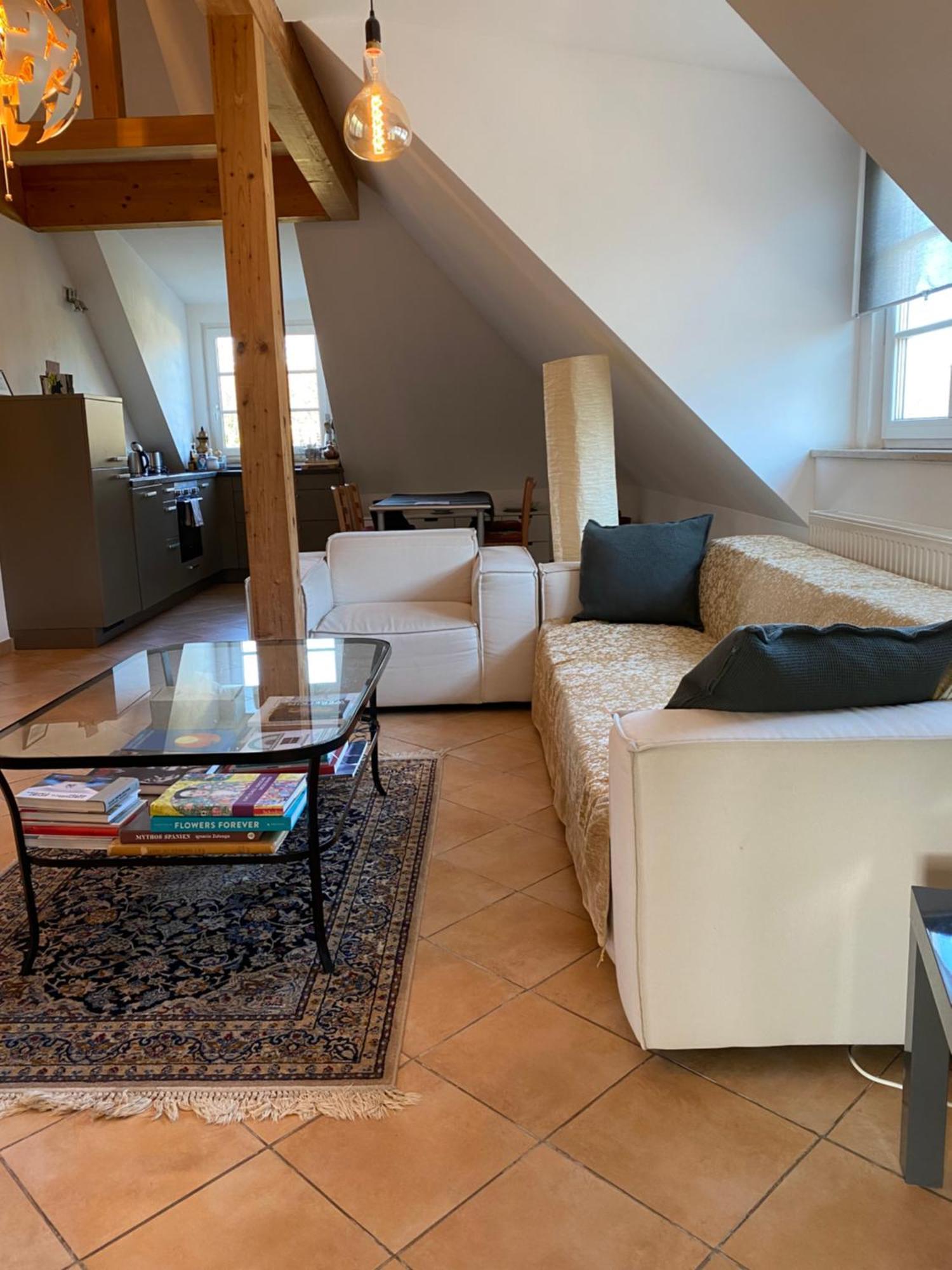 Helle Und Ruhige Dachgeschosswohnung München Ngoại thất bức ảnh